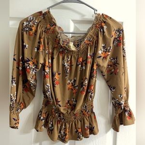 Cute floral blouse🤎🍁